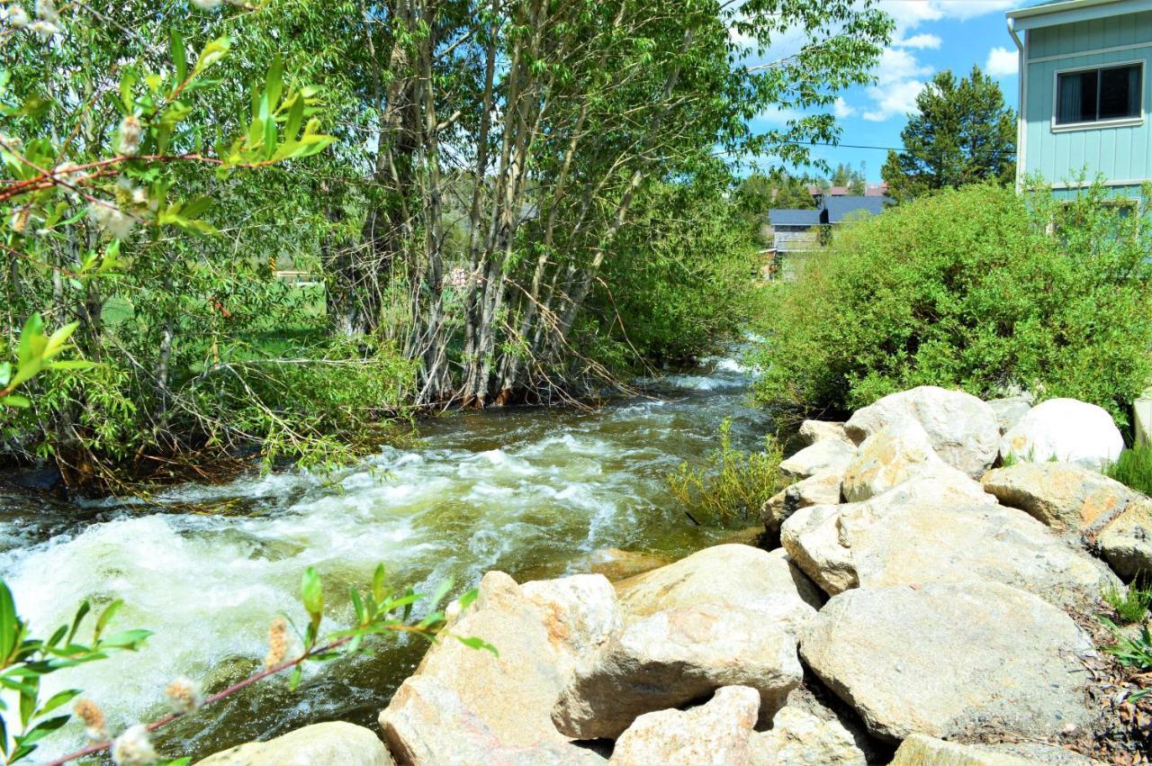 Twin Rivers Fraser Exterior photo